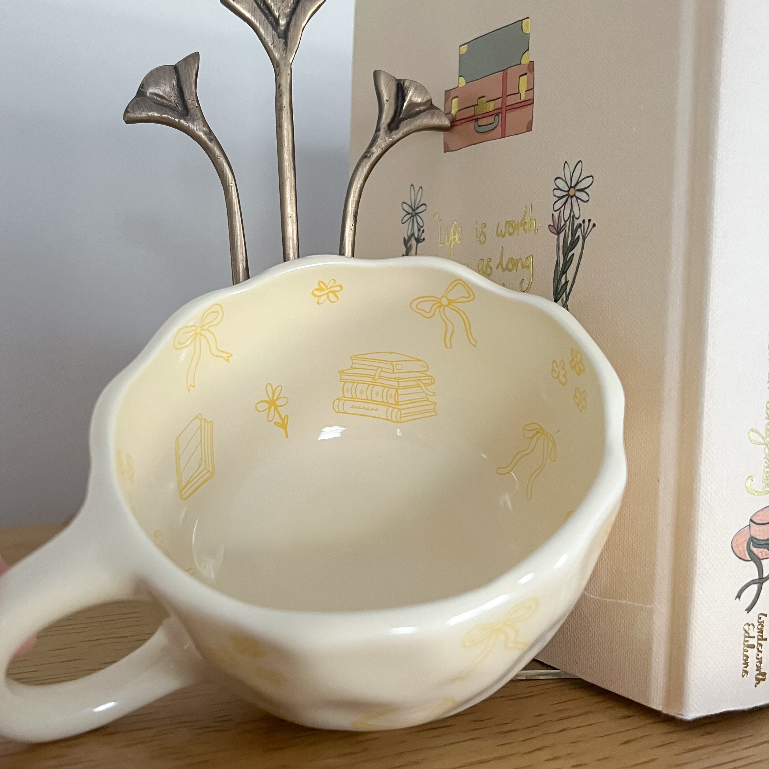 Bows and Books Mug