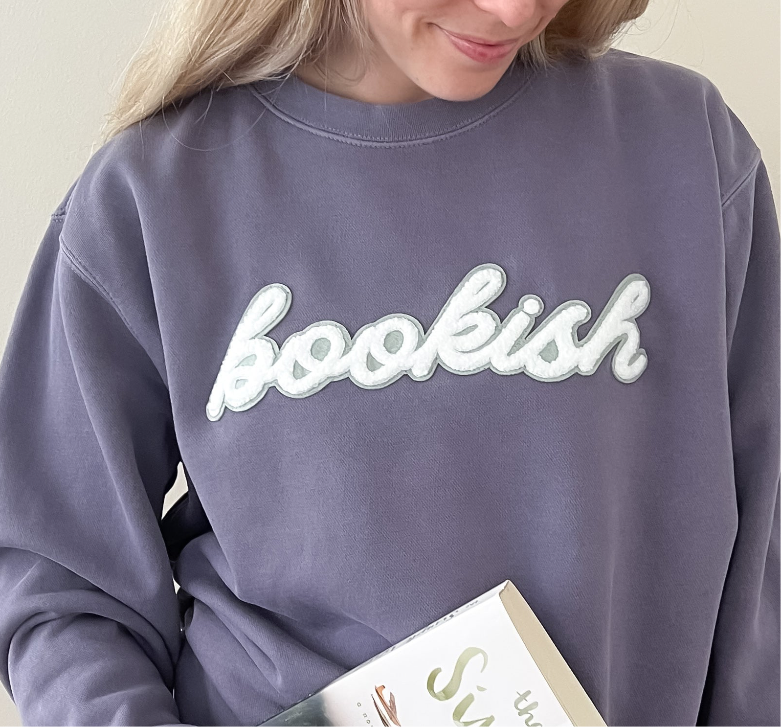 Bookish. Patch Sweatshirt - Plum