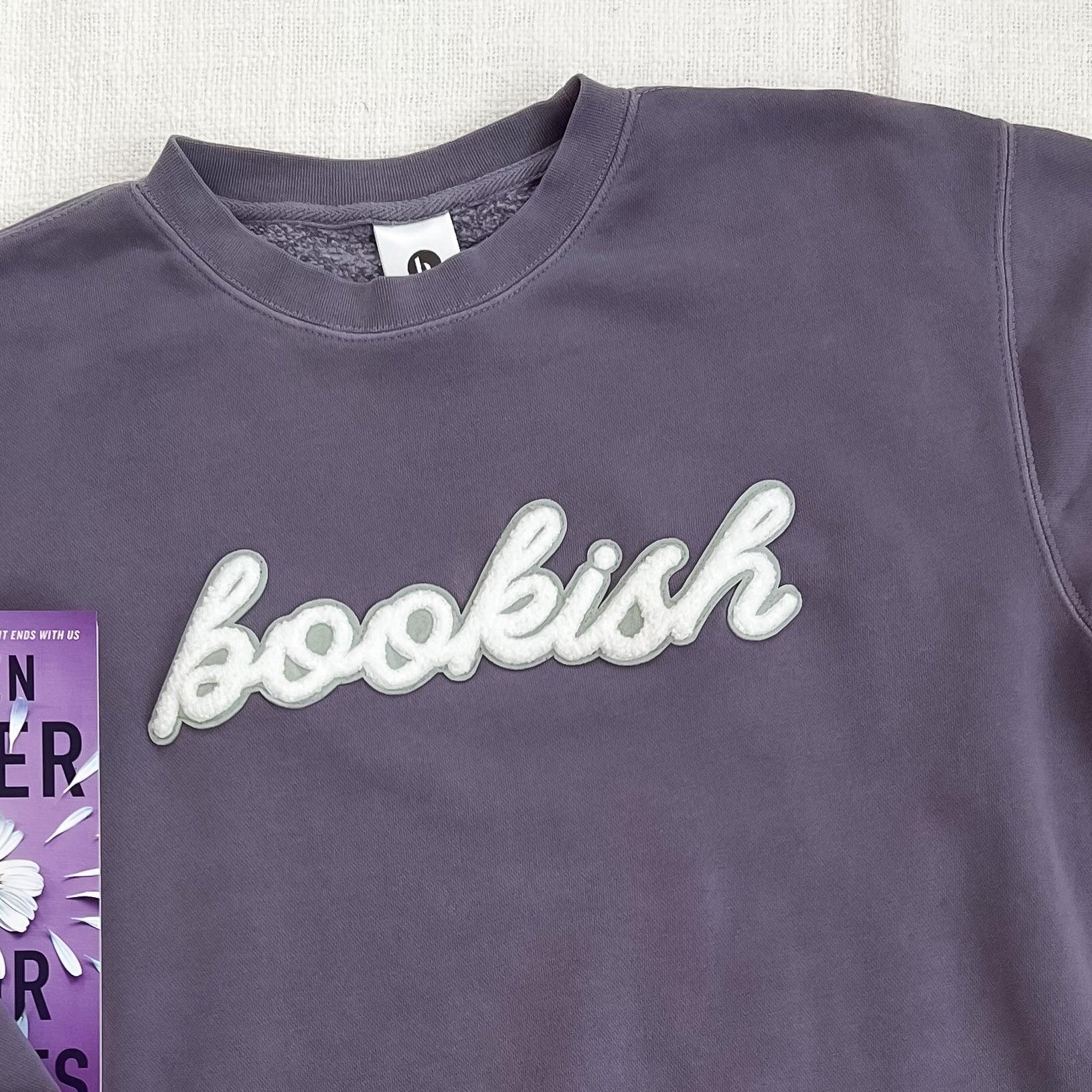Bookish. Patch Sweatshirt - Plum