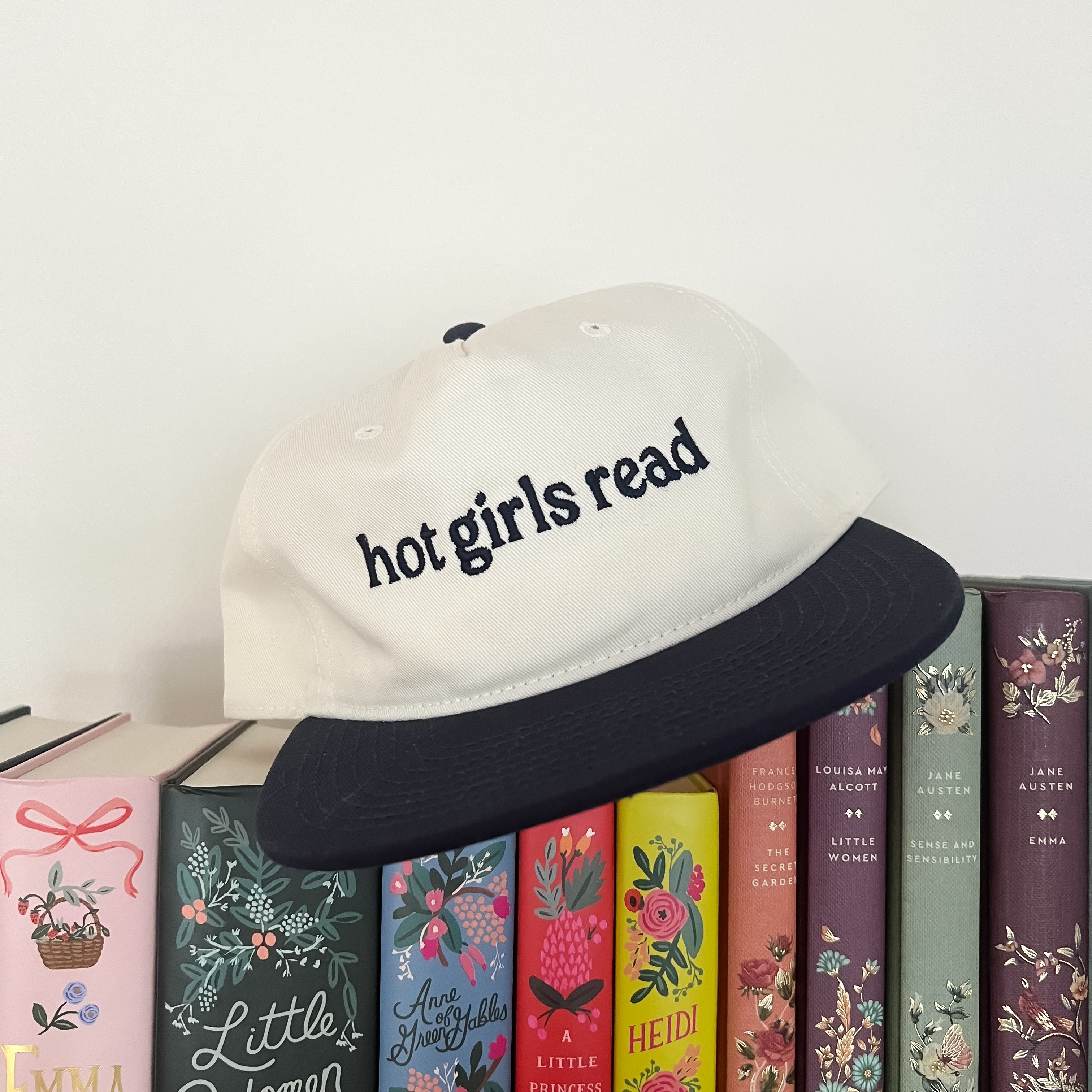 Hot Girls Read Hat