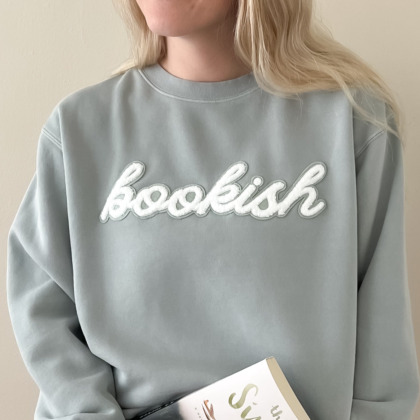 Bookish. Patch Sweatshirt - Sage