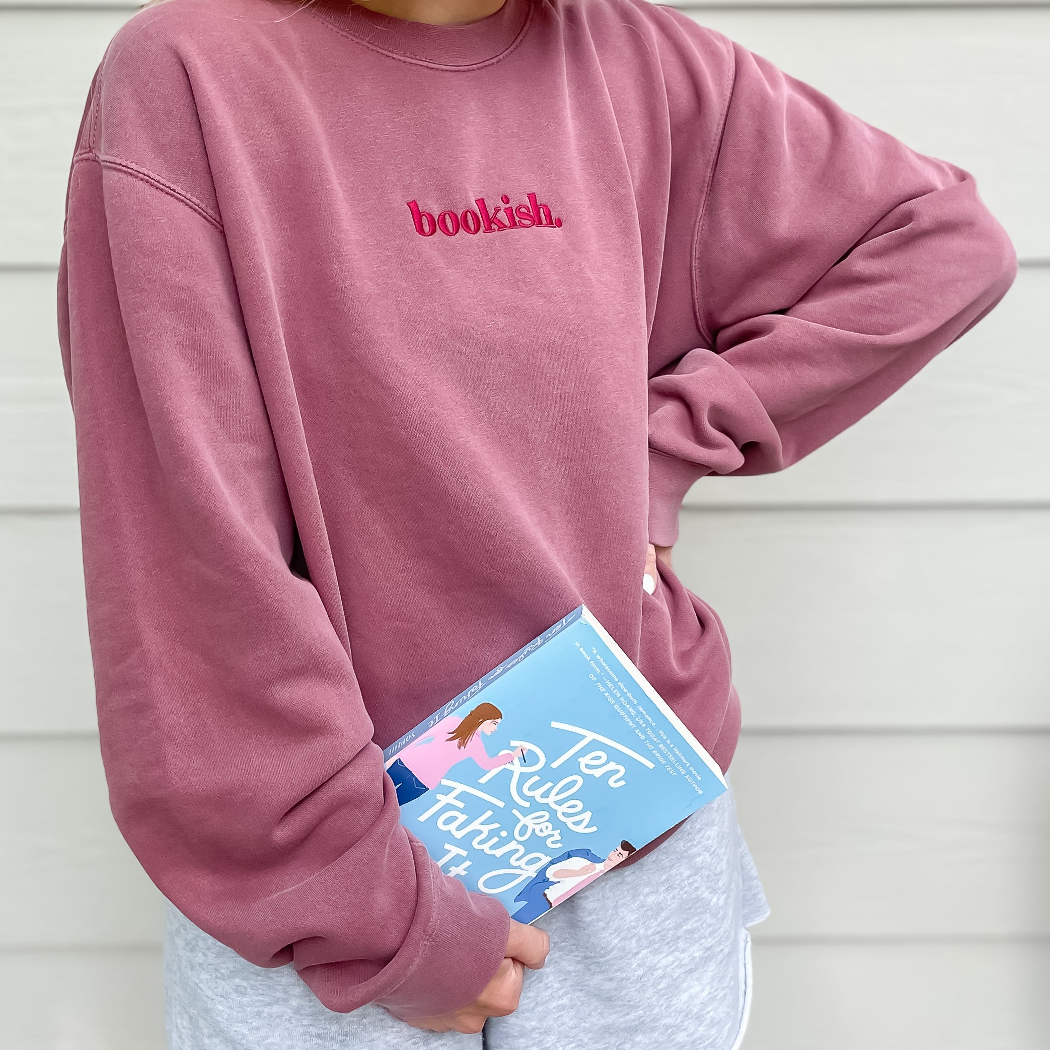 Bookish. Embroidered Sweatshirt - Maroon